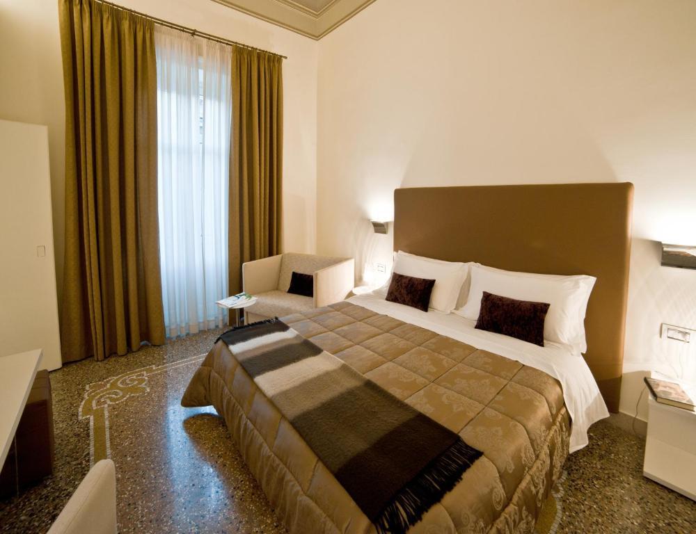 Town House Cavour Bed & Breakfast Reggio di Calabria Bilik gambar