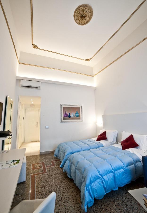 Town House Cavour Bed & Breakfast Reggio di Calabria Bilik gambar